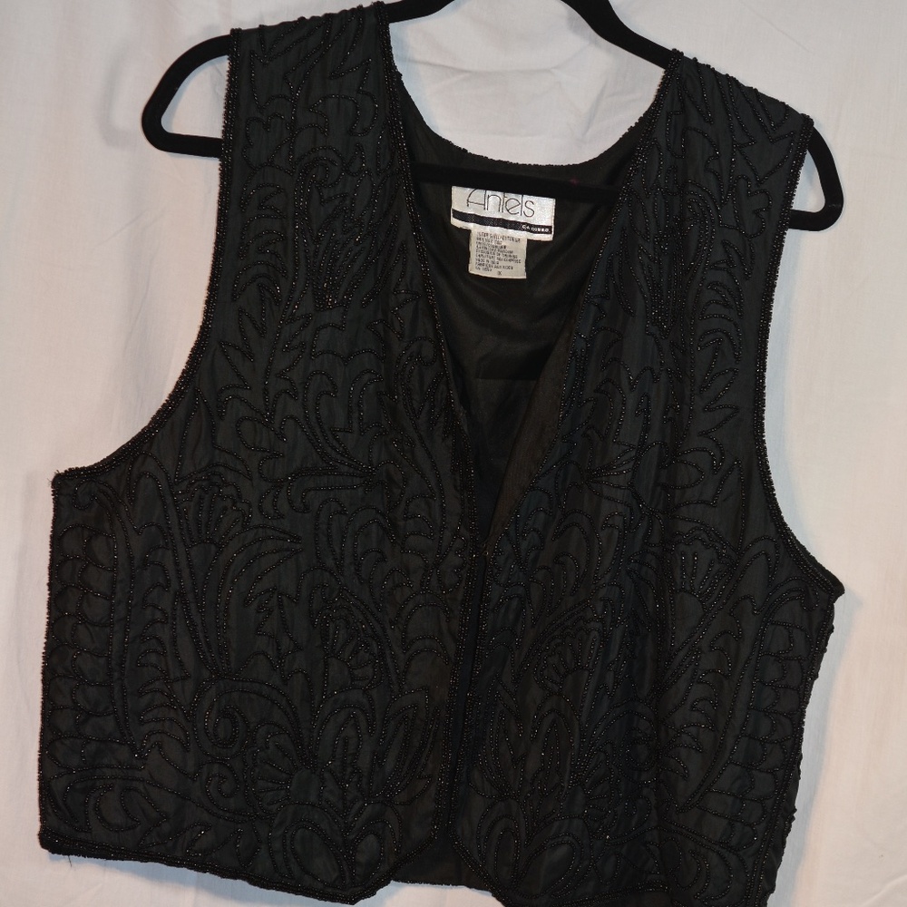 BEADED VEST 100% SILK BLACK SZ 1X Angels